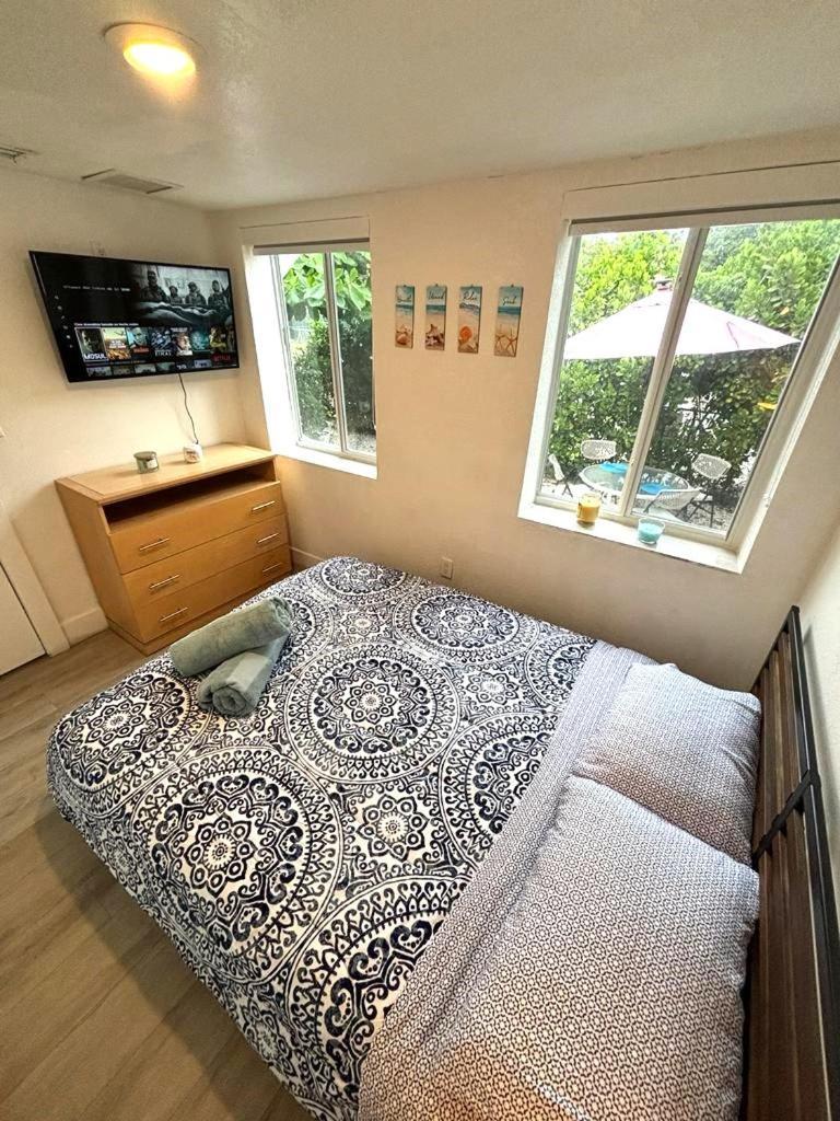 Nice Queen Bedroom - Best Location In Miami - Luggage Storage Service, Parking And Laundry Ngoại thất bức ảnh